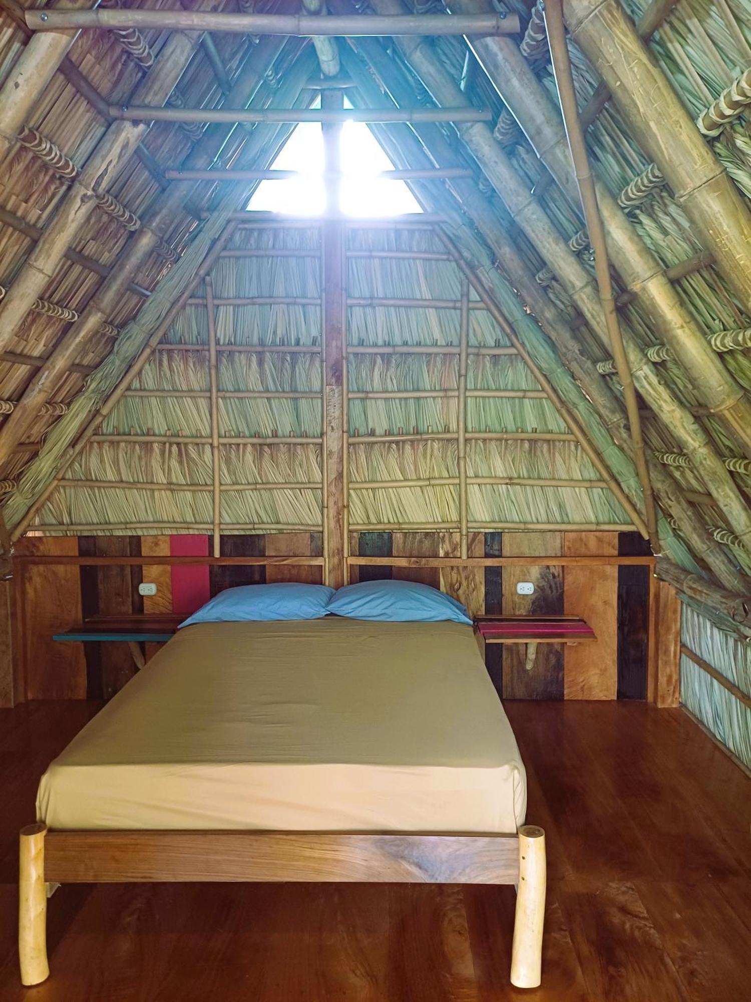 La Urraca Loca Hostel Balgue Szoba fotó